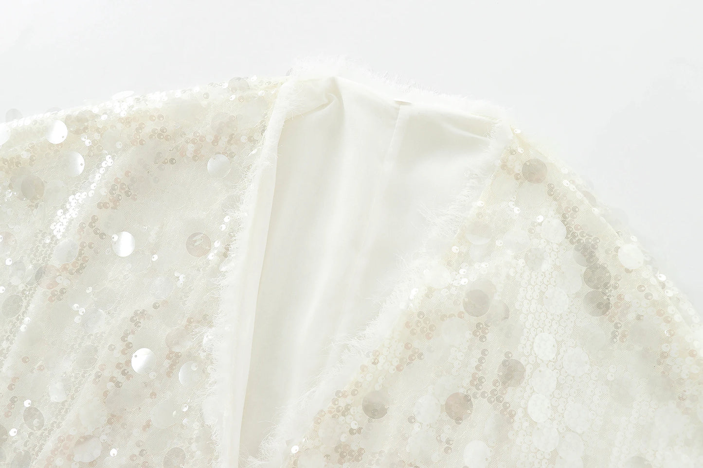 Glamour Pailletten-Wickelcardigan – Festlicher Party Look