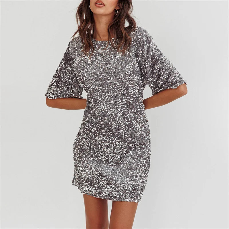 Glitzer Mini Kleid mit Tiefem Rücken – Party Edition